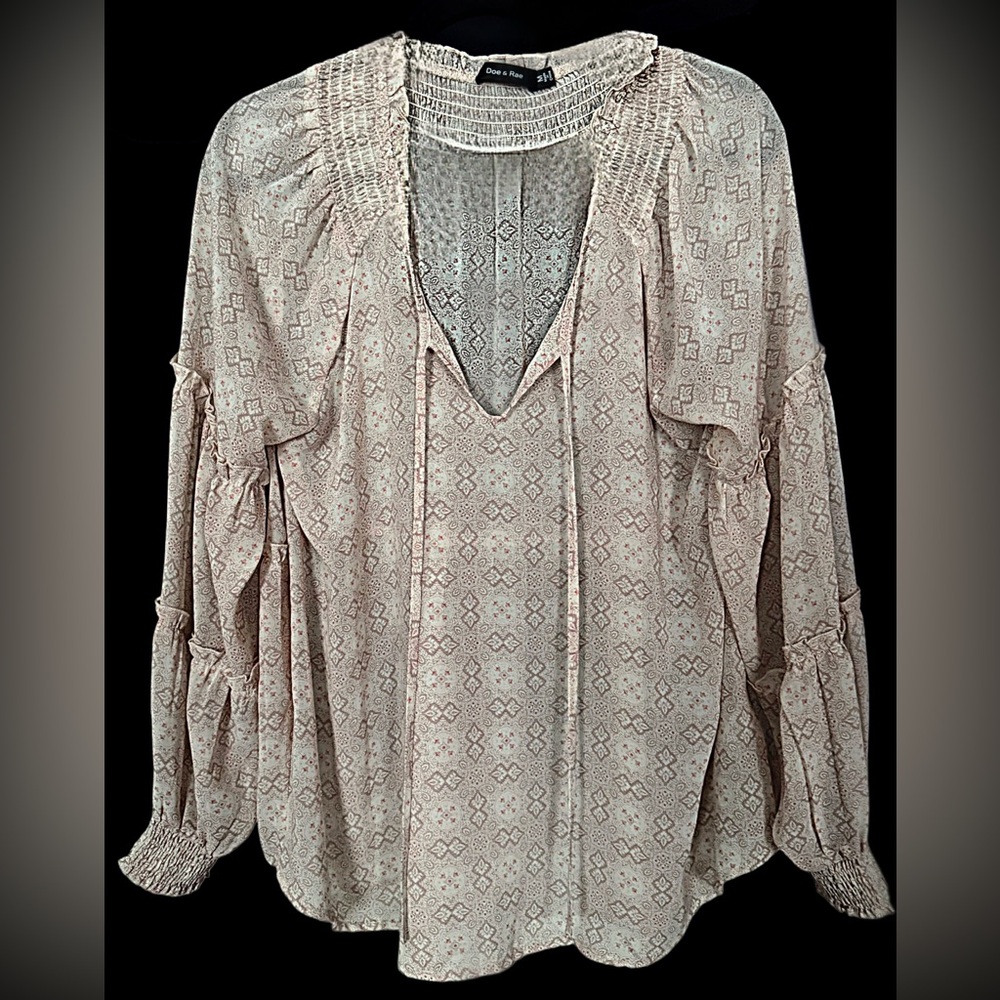 Doe & Rae Beige Patterned Blouse